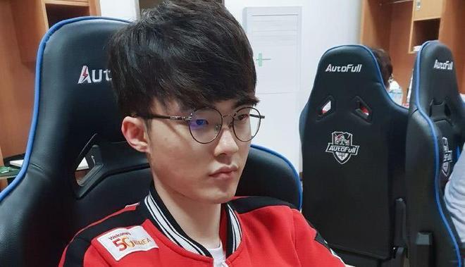  穆古鲁扎回归赛场，大胜首场状态亮眼，SKT观众沸腾！